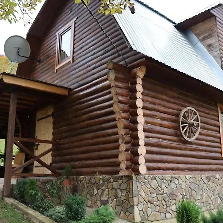 Дерев'Яний Будинок З Банею Oriv Exterior photo