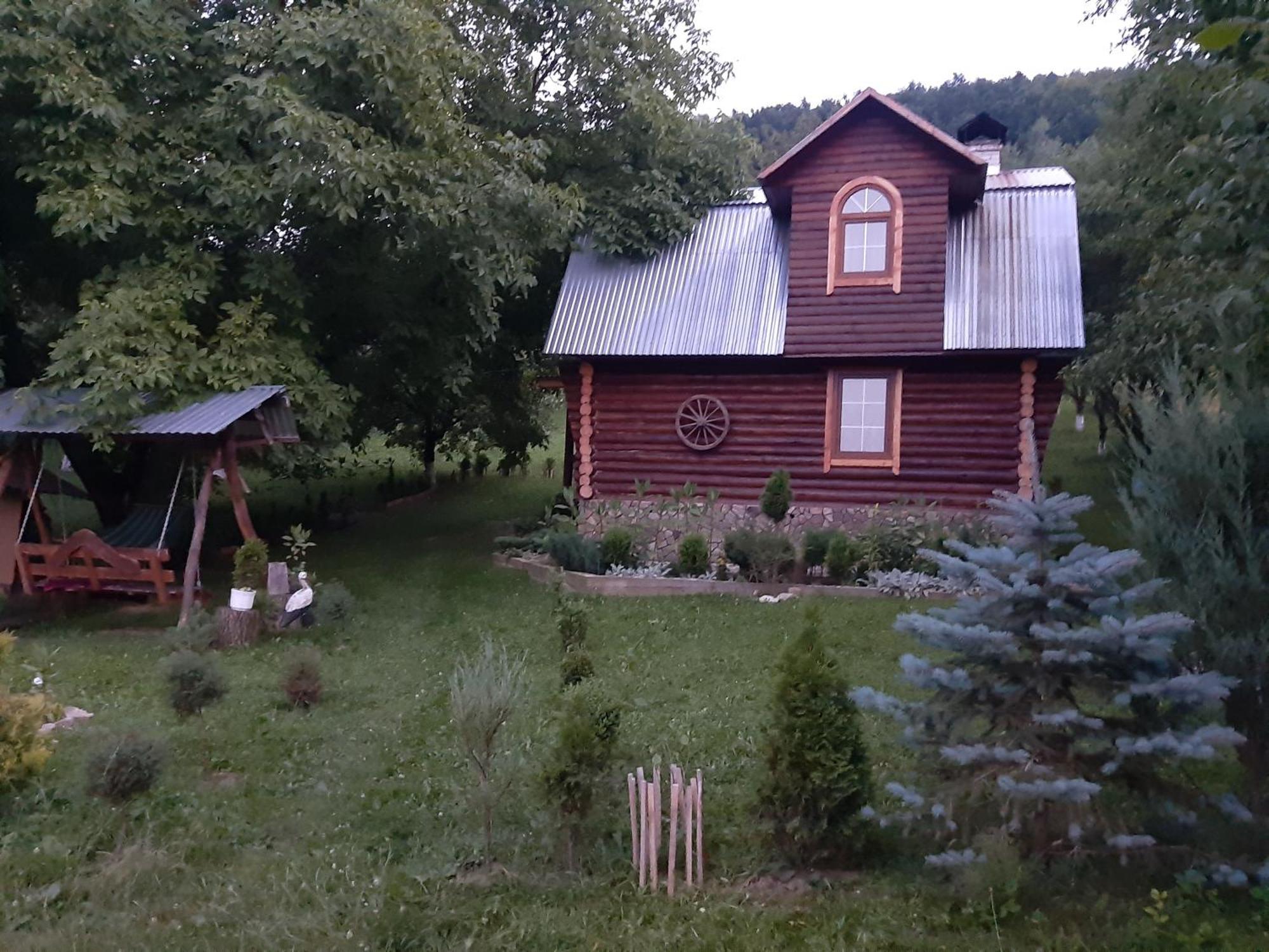 Apartment дерев'яний будинок з банею Oriv