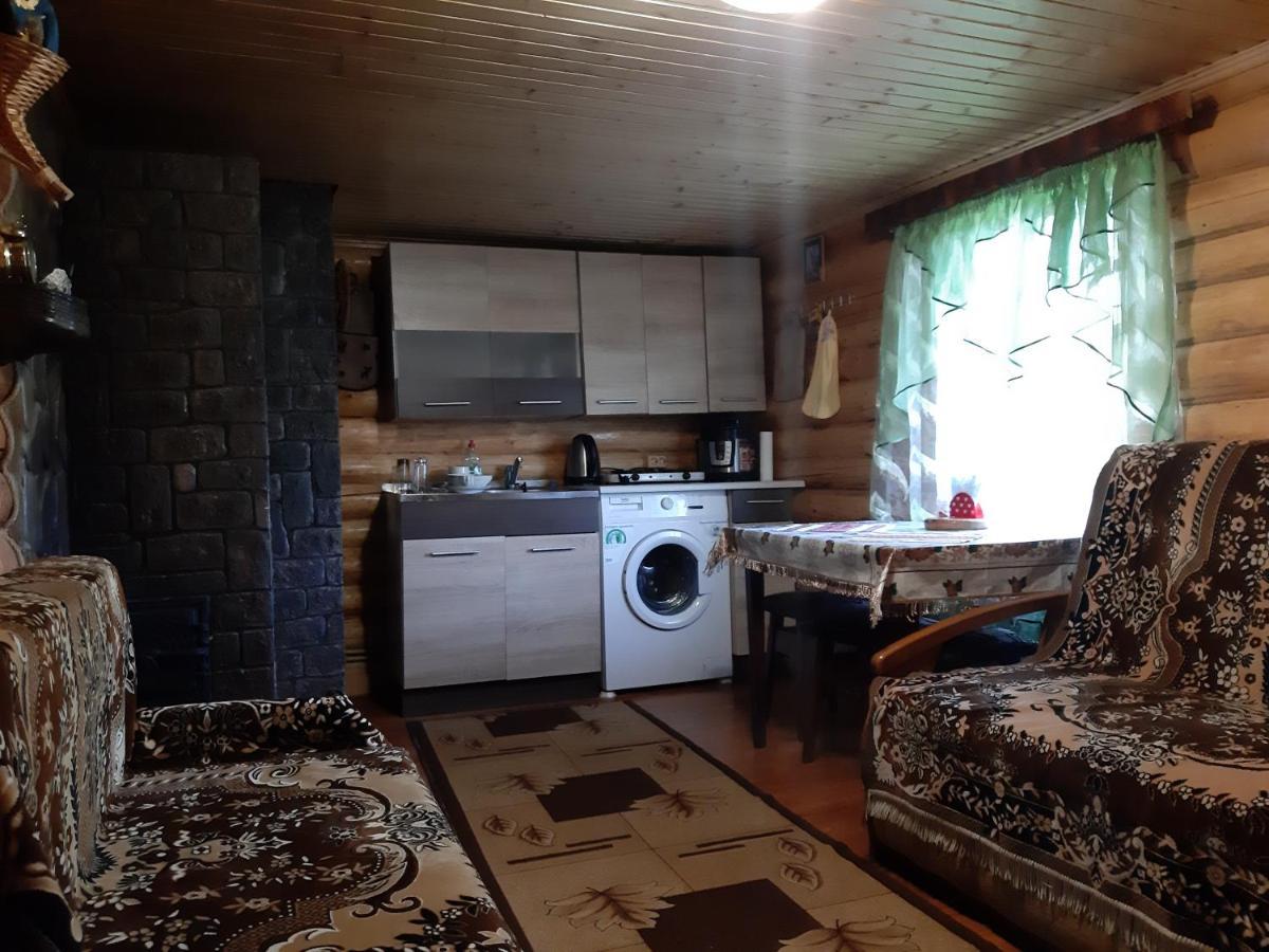 дерев'яний будинок з банею Oriv